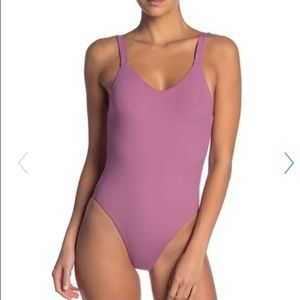 Vitamin A Swim - Vitamin A Ribbed One Piece Swimsuit size Large 10 Vitamin A Swim - Vitamin A Ribbed One Piece Swimsuit size Large 10